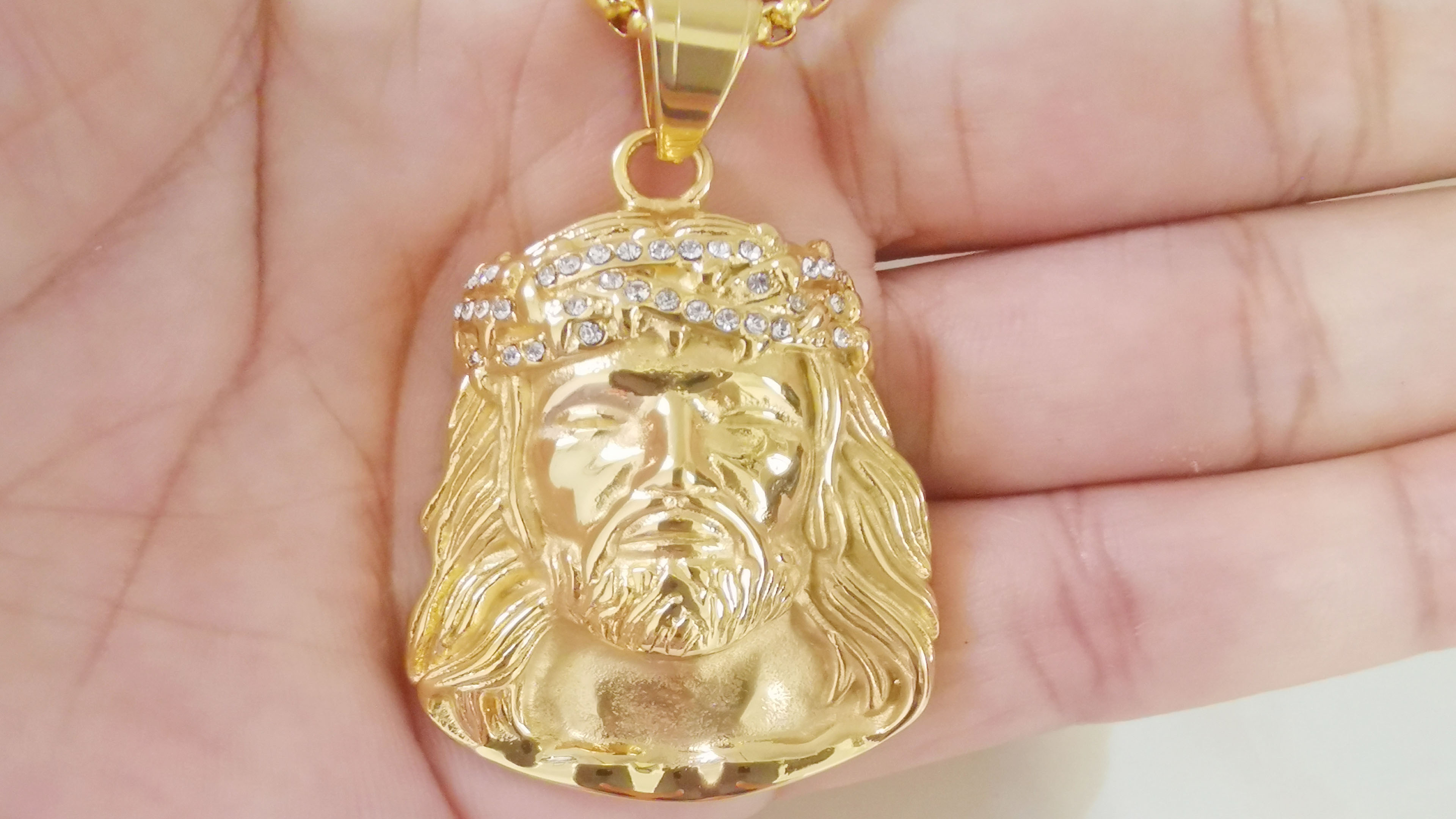 【美品】888Ｈｚ Jesus Christ ゴールド マドモアゼル・愛 巾着付 Toogod 18K Gold-plated Jesus Christ Necklace for Men Women